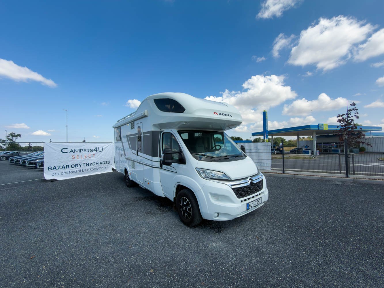 Adria Coral XL Axess 670 SL