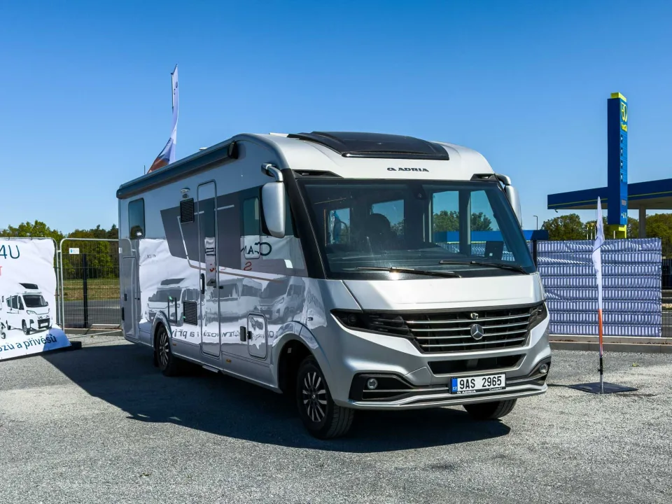 Adria Supersonic 780 SL