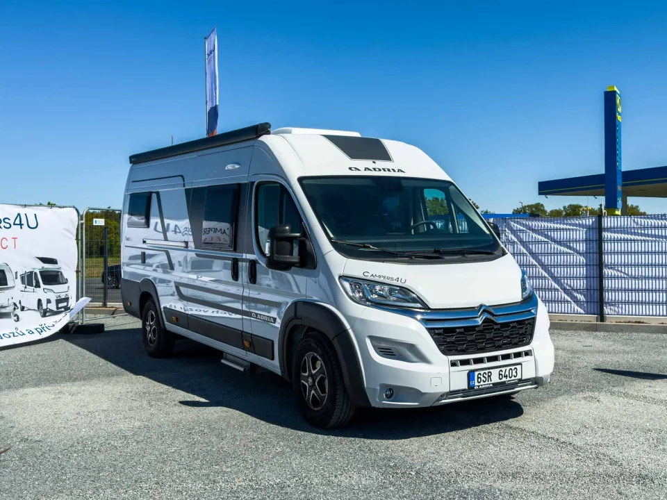 Adria Twin Axess 640 SL