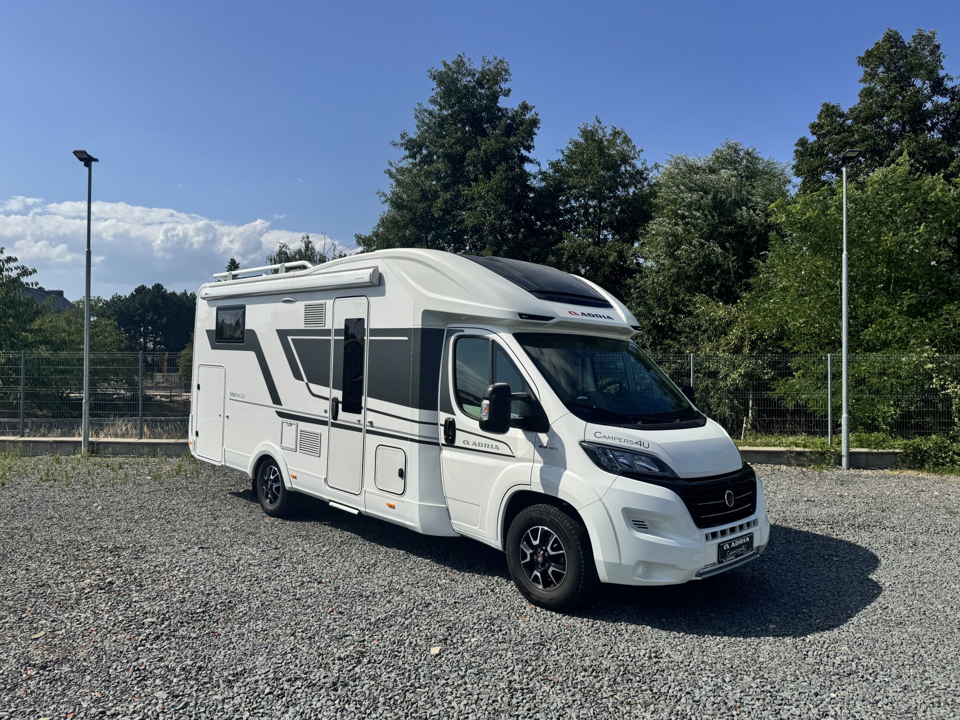Adria Matrix 670 SL